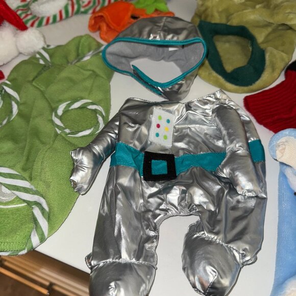Bundle of 17 pieces Extra Small Dog Clothing Costumes Outfits XS Christmas - Picture 5 of 10